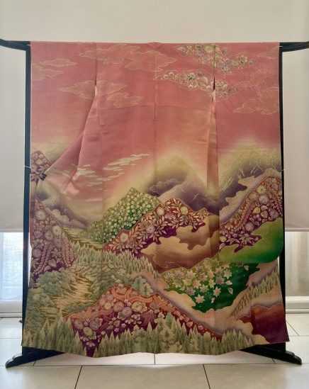 Cherry Blossom and Rabbit in the Moon – Kimono motifs throughout the year (part 3)