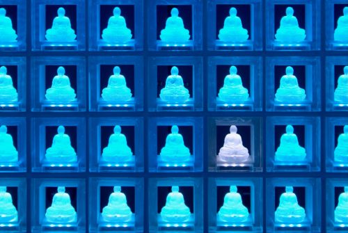 Ausstellung: Totengedenken in Japan – Buddhistische Trauerkultur und Bestattungsriten. Mit Fotografien von Jonas Gerlach